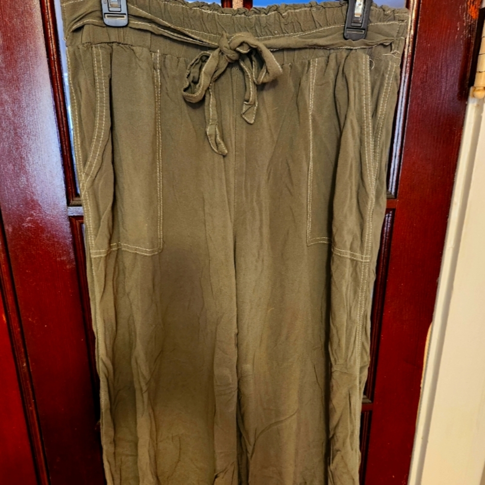Wide Legged Green Pants